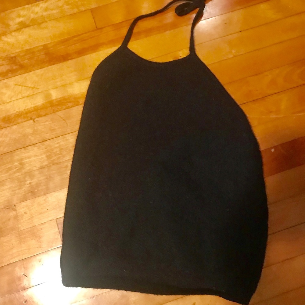 Cute crop top open in back